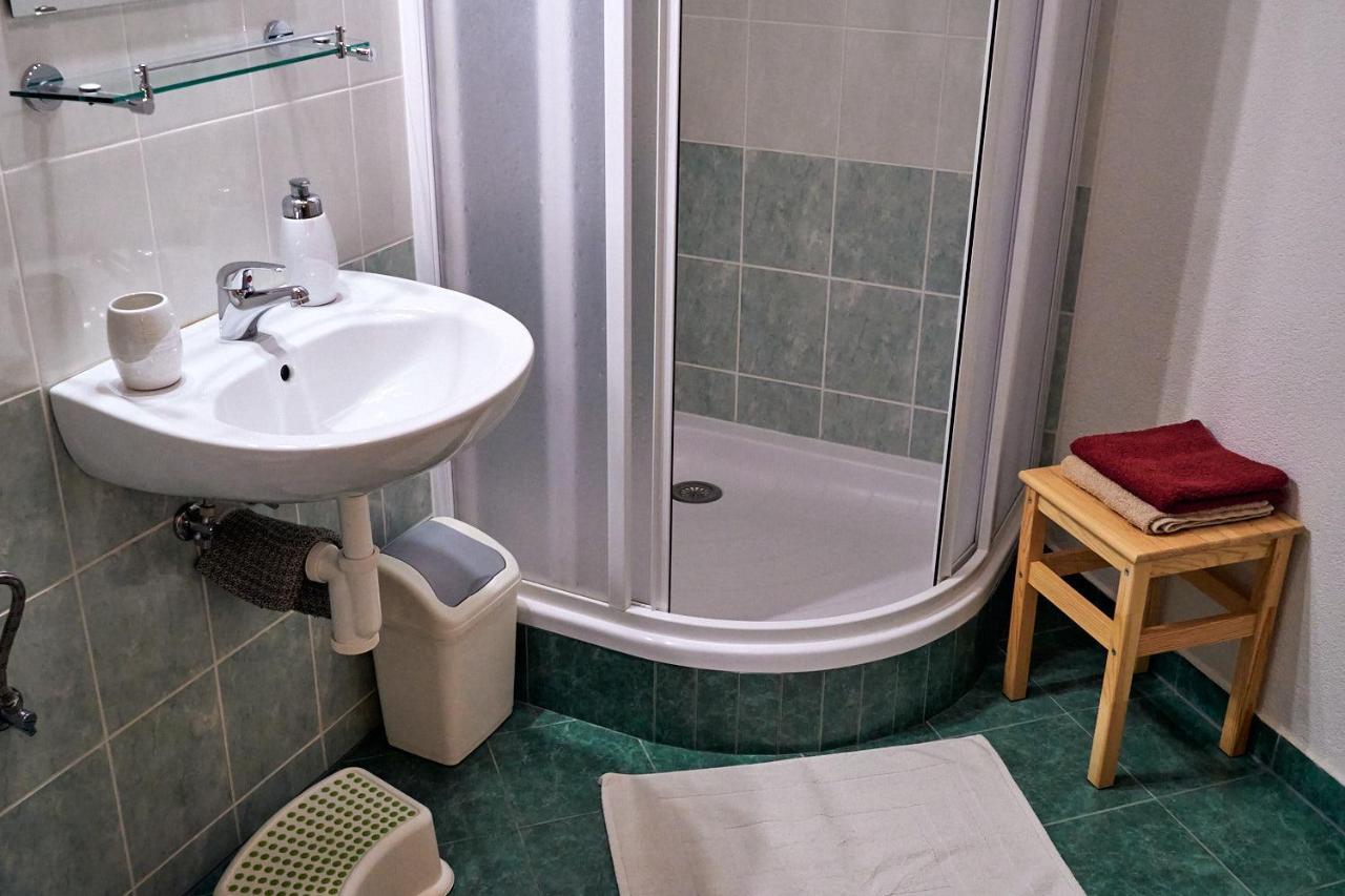 Penzion Pod Strani Malá Morávka Exteriör bild